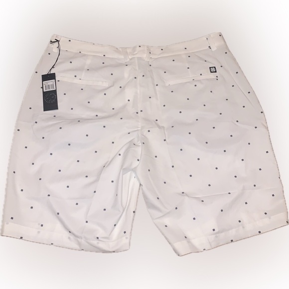 Black Clover White Cloverfield Golf Sport Shorts Live Lucky Size 40 NWT Stretch - Picture 3 of 11